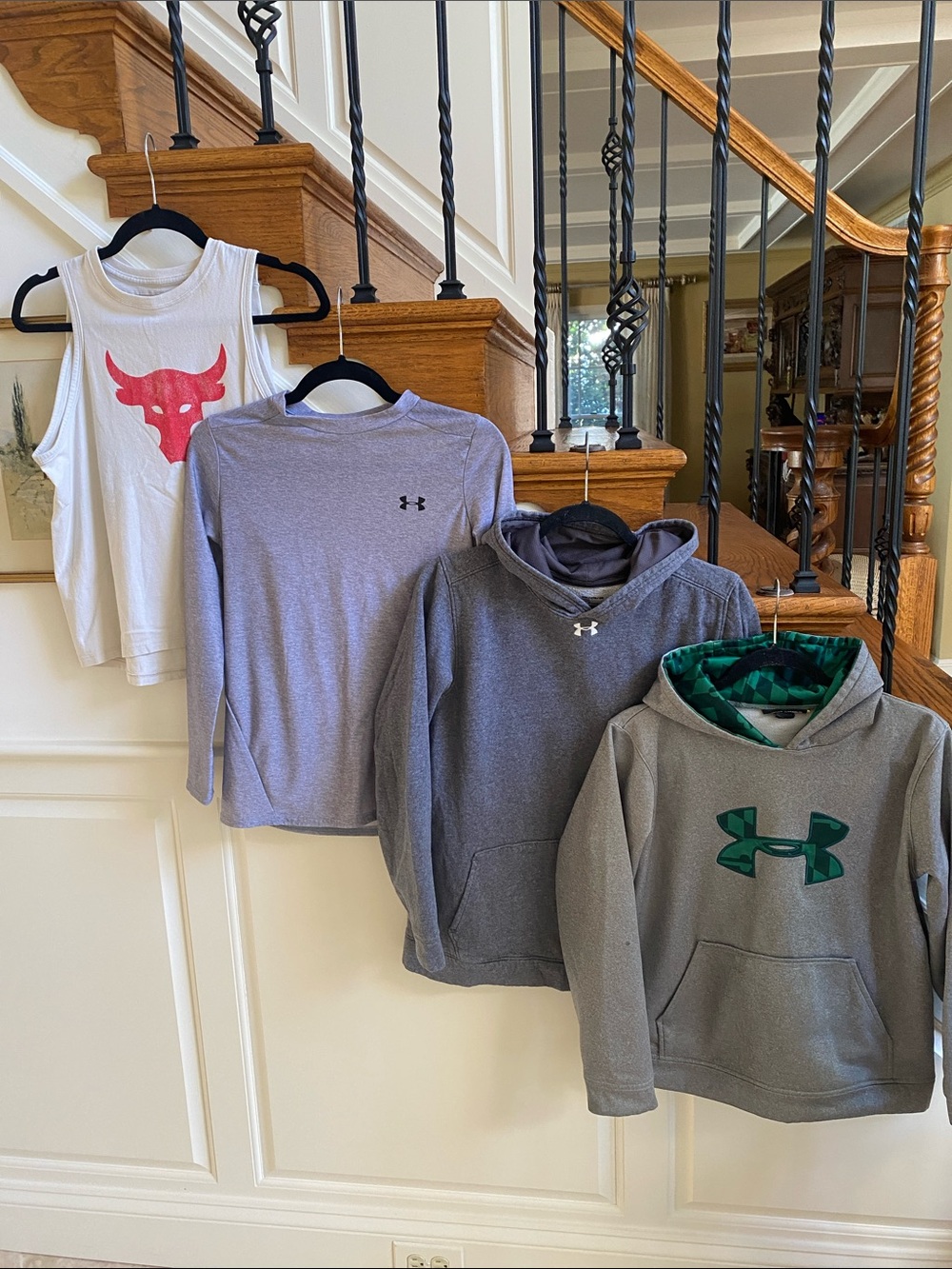 UNDER ARMOUR Shirt Sweatshirt T-shirt Bundle YXL